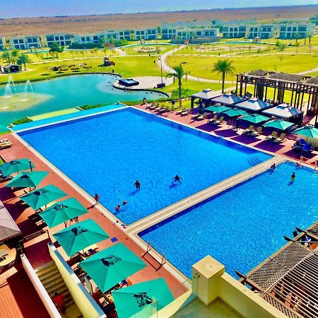 Retaj Salwa Resort & Spa Доха Екстер'єр фото The pool at the Al-Jazair Resort