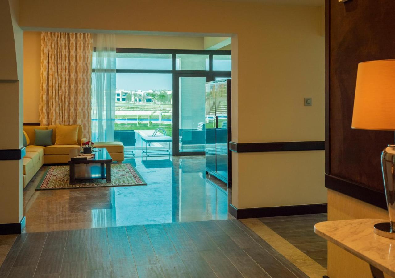 Retaj Salwa Resort & Spa Доха Екстер'єр фото A suite at the Ritz-Carlton, DIFC